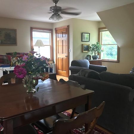 Carriage House Hideaway In Center Of تشيسترتاون المظهر الخارجي الصورة