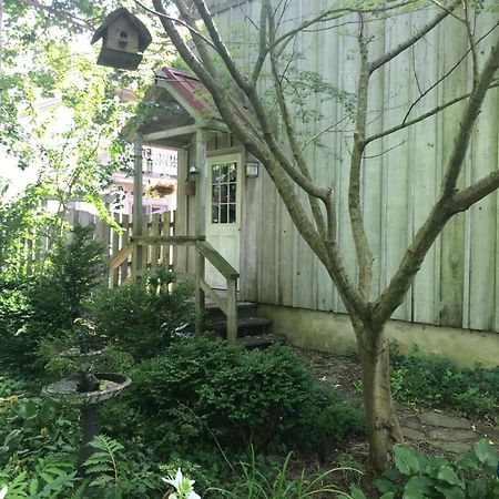 Carriage House Hideaway In Center Of تشيسترتاون المظهر الخارجي الصورة
