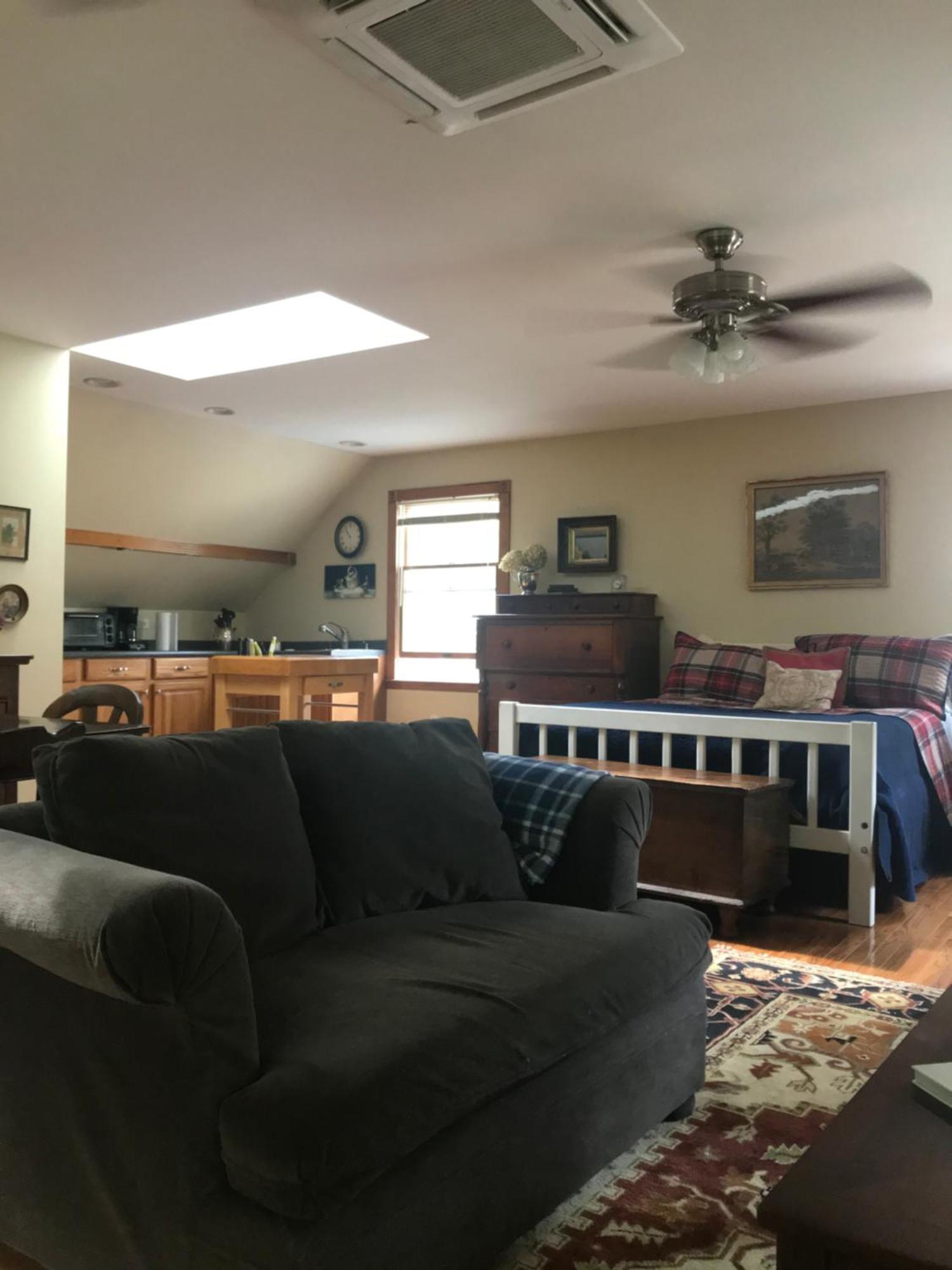 Carriage House Hideaway In Center Of تشيسترتاون المظهر الخارجي الصورة