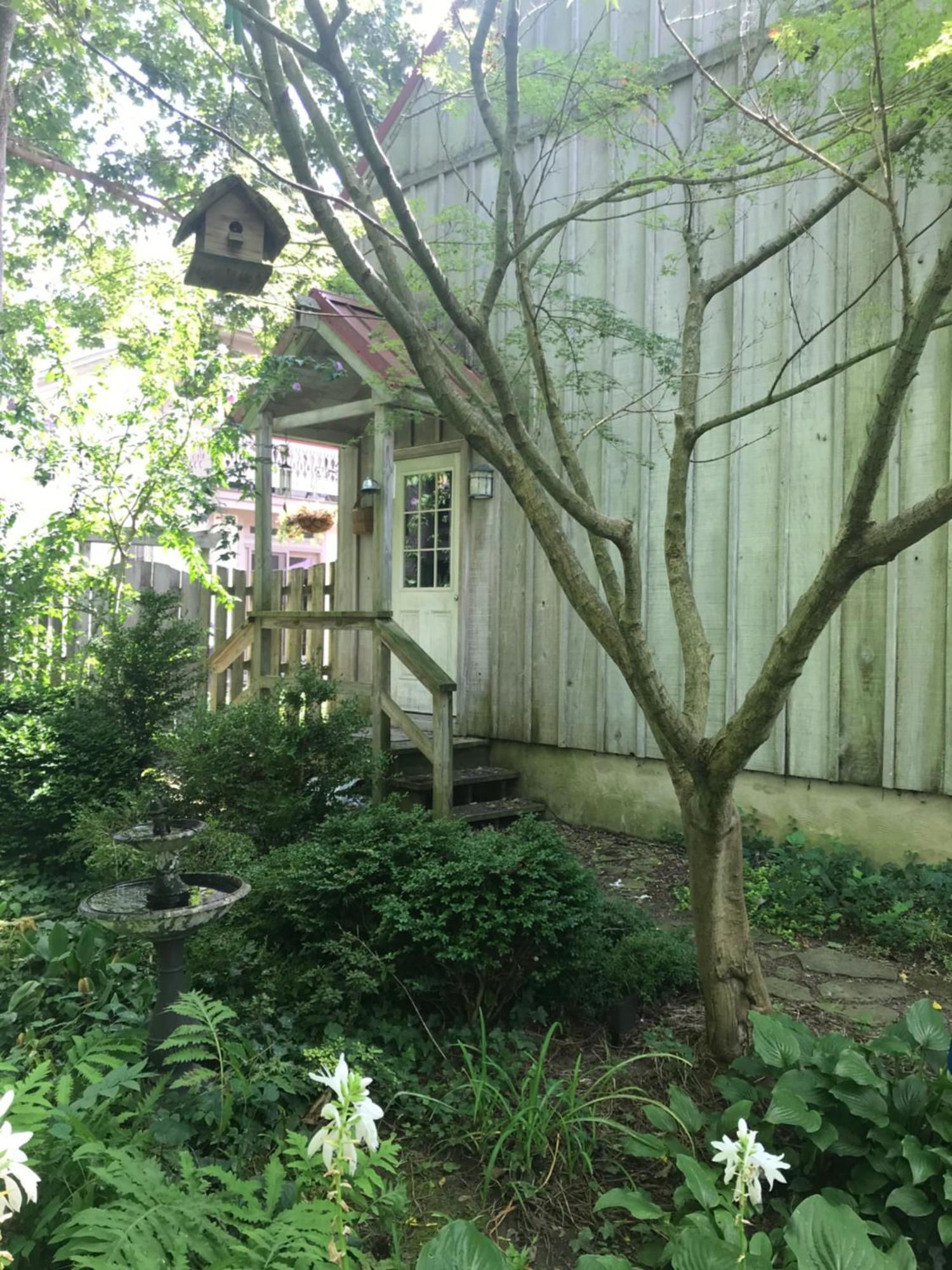 Carriage House Hideaway In Center Of تشيسترتاون المظهر الخارجي الصورة